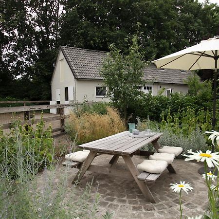 Het Rooversnest Riel Bagian luar foto