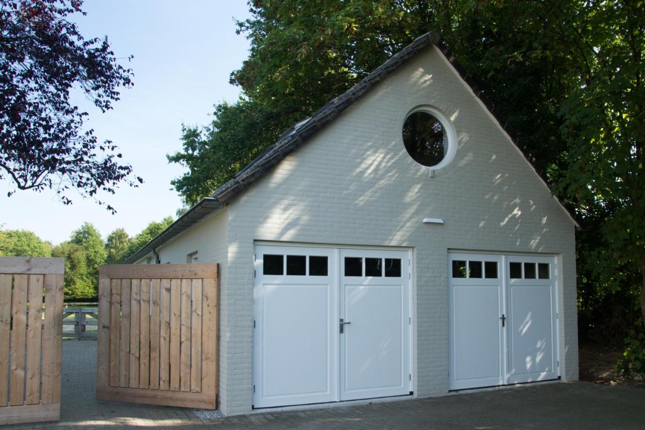 Het Rooversnest Riel Bagian luar foto